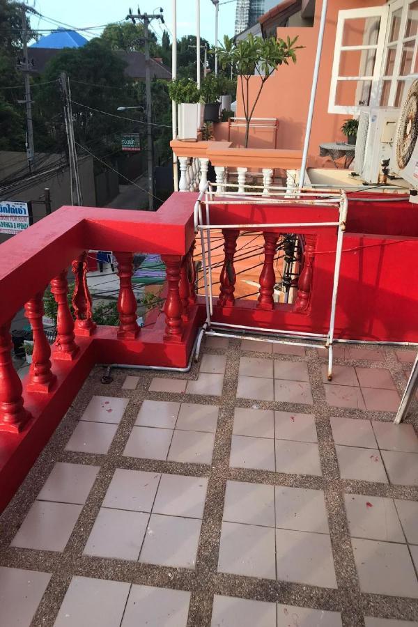 Oyo 1141 Ban Dao Hotel Jomtien Beach Buitenkant foto