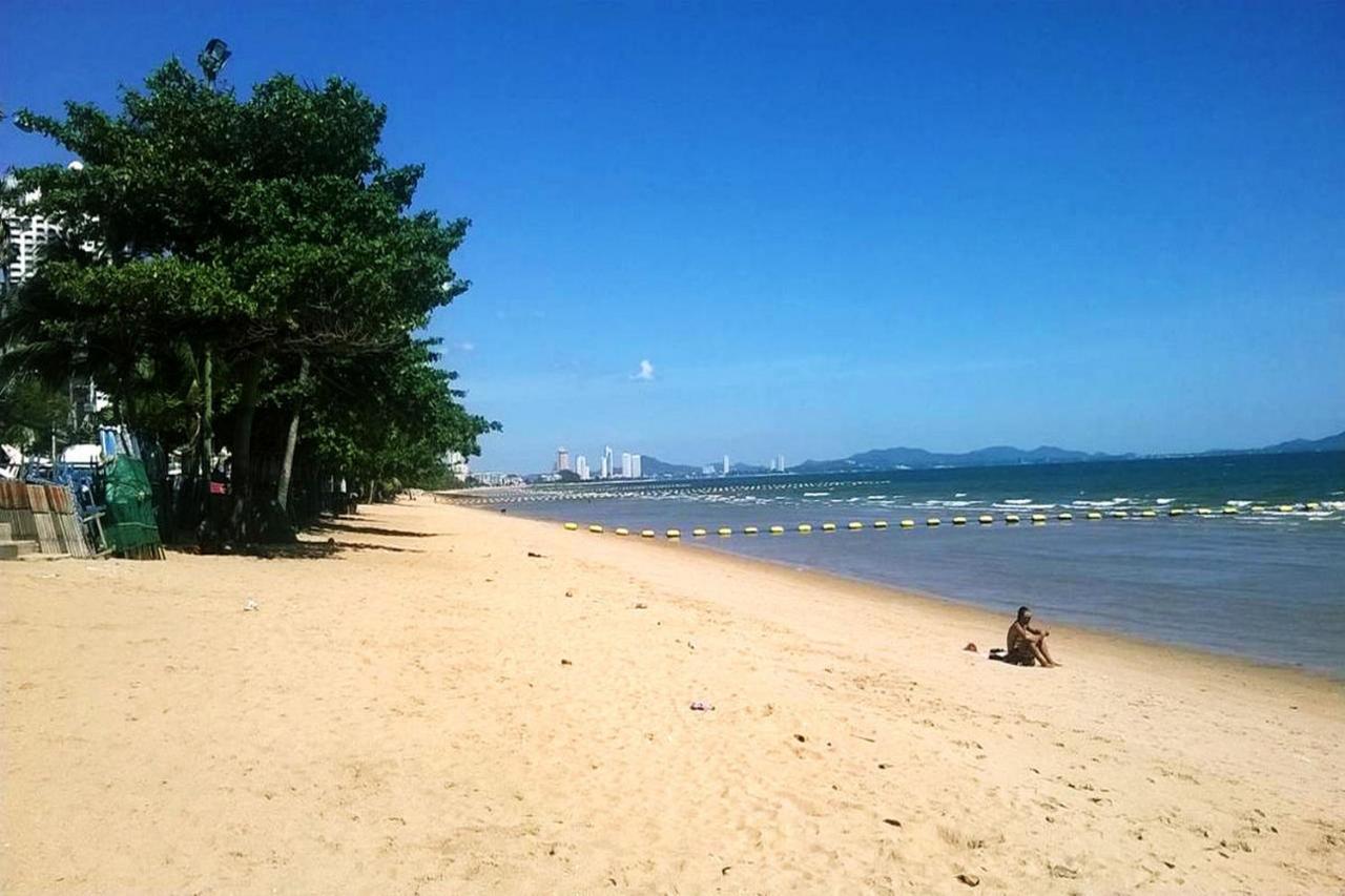 Oyo 1141 Ban Dao Hotel Jomtien Beach Buitenkant foto